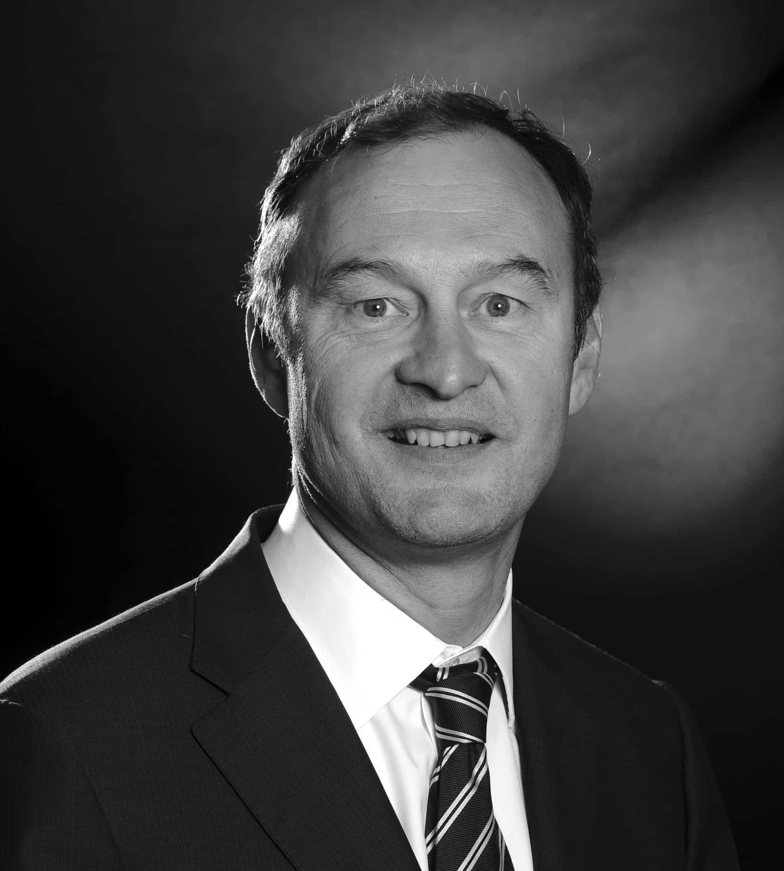 Michel Bonnin, fellowship faculty at Centre Orthopédique Santy / Hôpital Privé Jean Mermoz