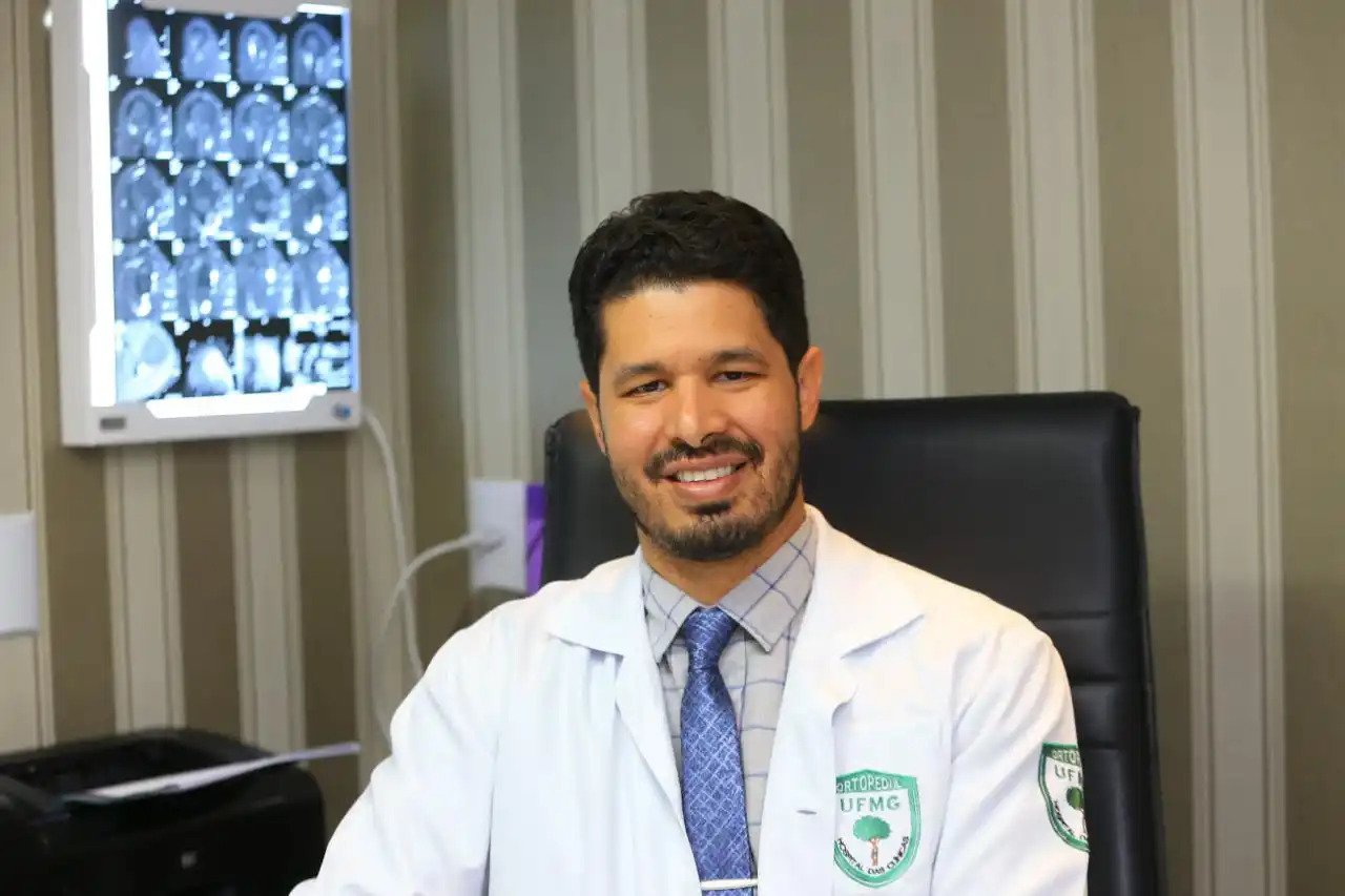 Bruno Air Machado da Silva, fellowship faculty at Hospital de Urgências de Aparecida de Goiânia (HUAPA) / Hospital de Acidentados / Instituto Ortopédico de Goiânia