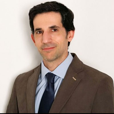 Dr. Juan Pablo Simone (Director; past president, Asociación Argentina de Cirugía de Hombro y Codo), fellowship faculty at Hospital Alemán — Servicio de Ortopedia y Traumatología