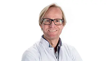 Lennard van den Boom, fellowship faculty at Elisabeth-TweeSteden Ziekenhuis (ETZ), Department of Orthopaedics