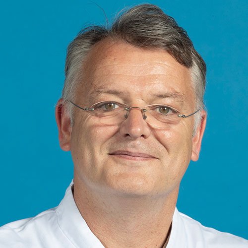Prof. Dr. M.H.J. (Michael) Verhofstad (Head of department), fellowship faculty at Erasmus University Medical Center, Department of Trauma Surgery
