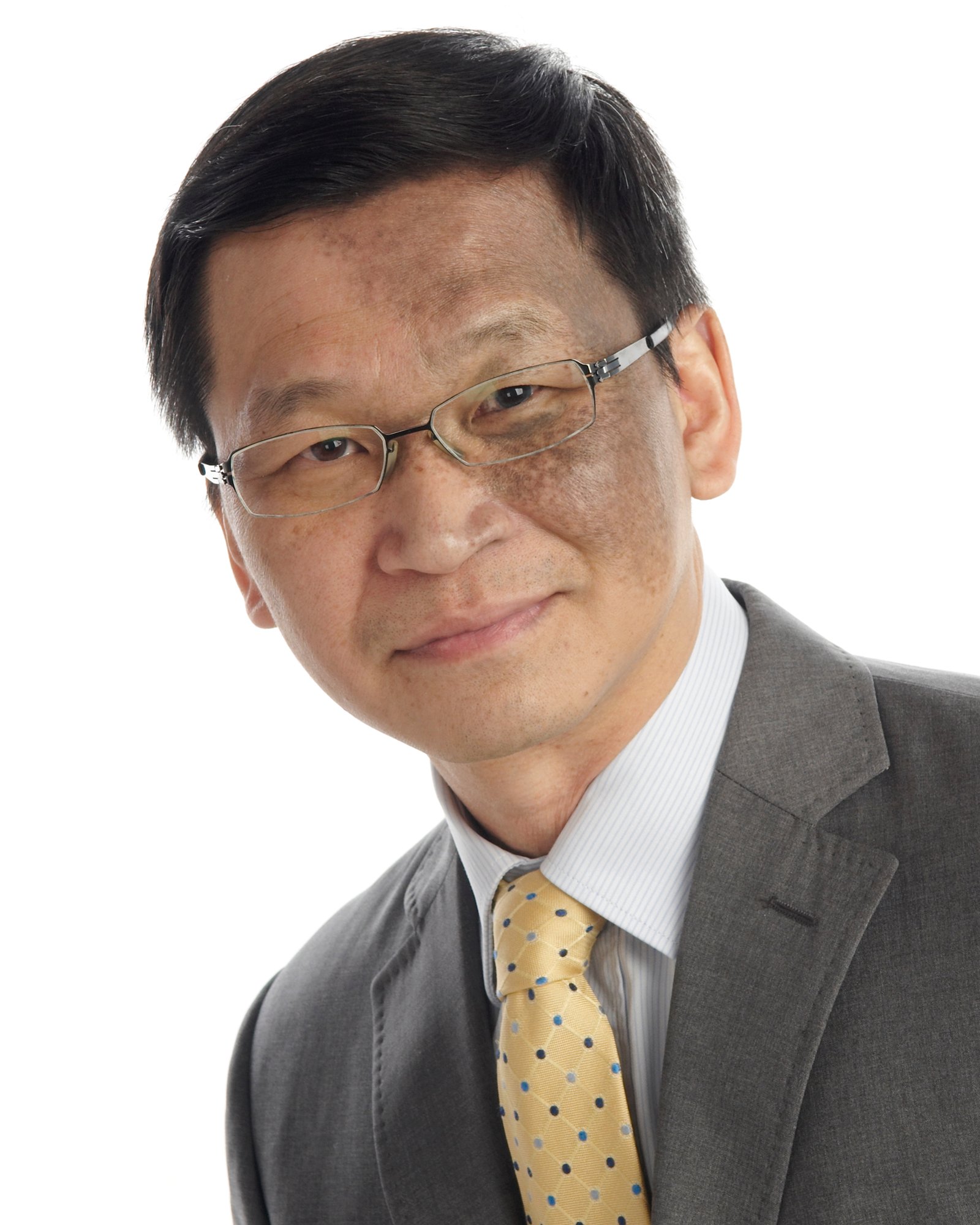 Teo, fellowship faculty at Queen Victoria Hospital NHS Foundation Trust
