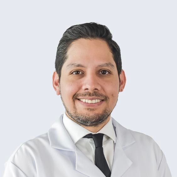 Javier Urdanivia Martos, fellowship faculty at Centro Médico Naval Cirujano Mayor Santiago Távara