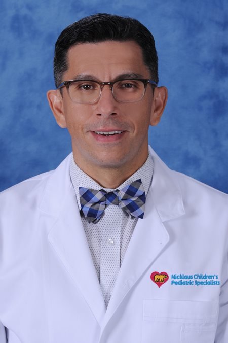 Roger Saldana, fellowship faculty at Nicklaus Children's Hospital Pediatric Orthopedic, Sports Medicine and Spine Institute