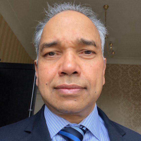 Senthil Kumar, fellowship faculty at Glasgow Royal Infirmary
