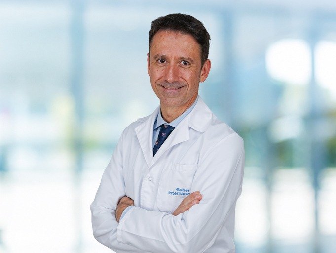 Sergio Martínez-Álvarez, fellowship faculty at Hospital Ruber Internacional, Madrid