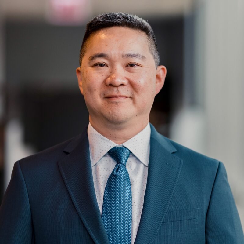 Simon Lee, fellowship faculty at Midwest Orthopaedics at Rush / Rush University Medical Center