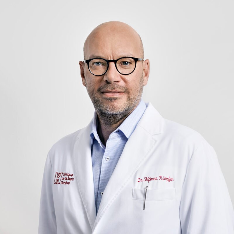 Stéphane Kämpfen, fellowship faculty at Clinique de la Main Genève