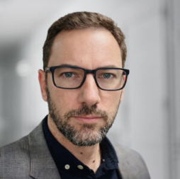 Tomasz Potaczek, fellowship faculty at University Orthopedic and Rehabilitation Hospital