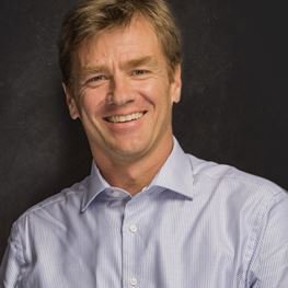 William Walter, fellowship faculty at Specialist Orthopaedic Group / Mater Hospital North Sydney