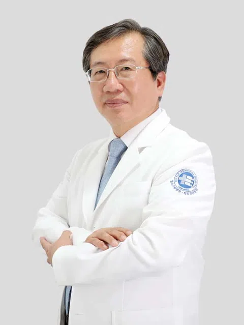 Yong-Eun Cho, fellowship faculty at Wiltse Memorial Hospital